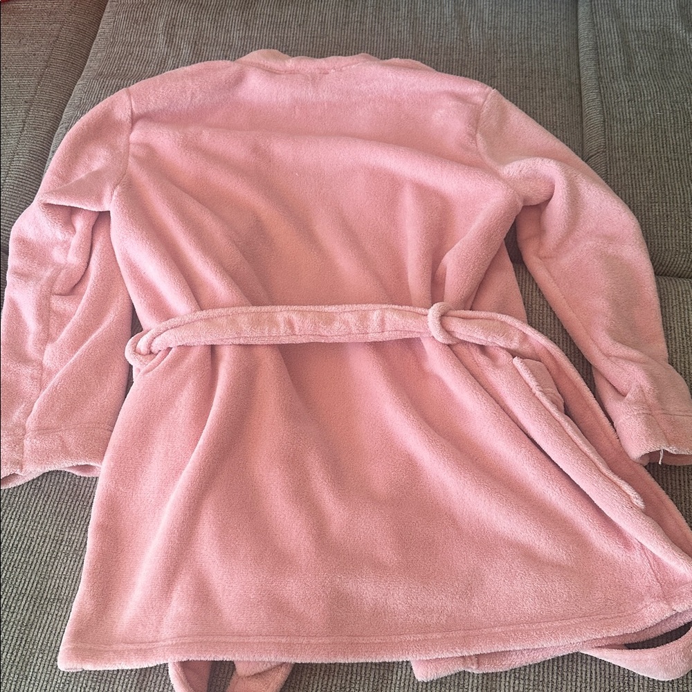 PINK Victoria's secret robe - Picture 8 of 10